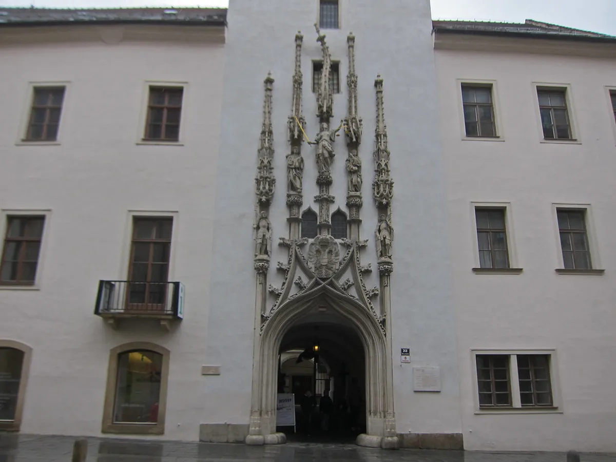 Best Brno Old Town Walking Route Map: 10 Top Stops