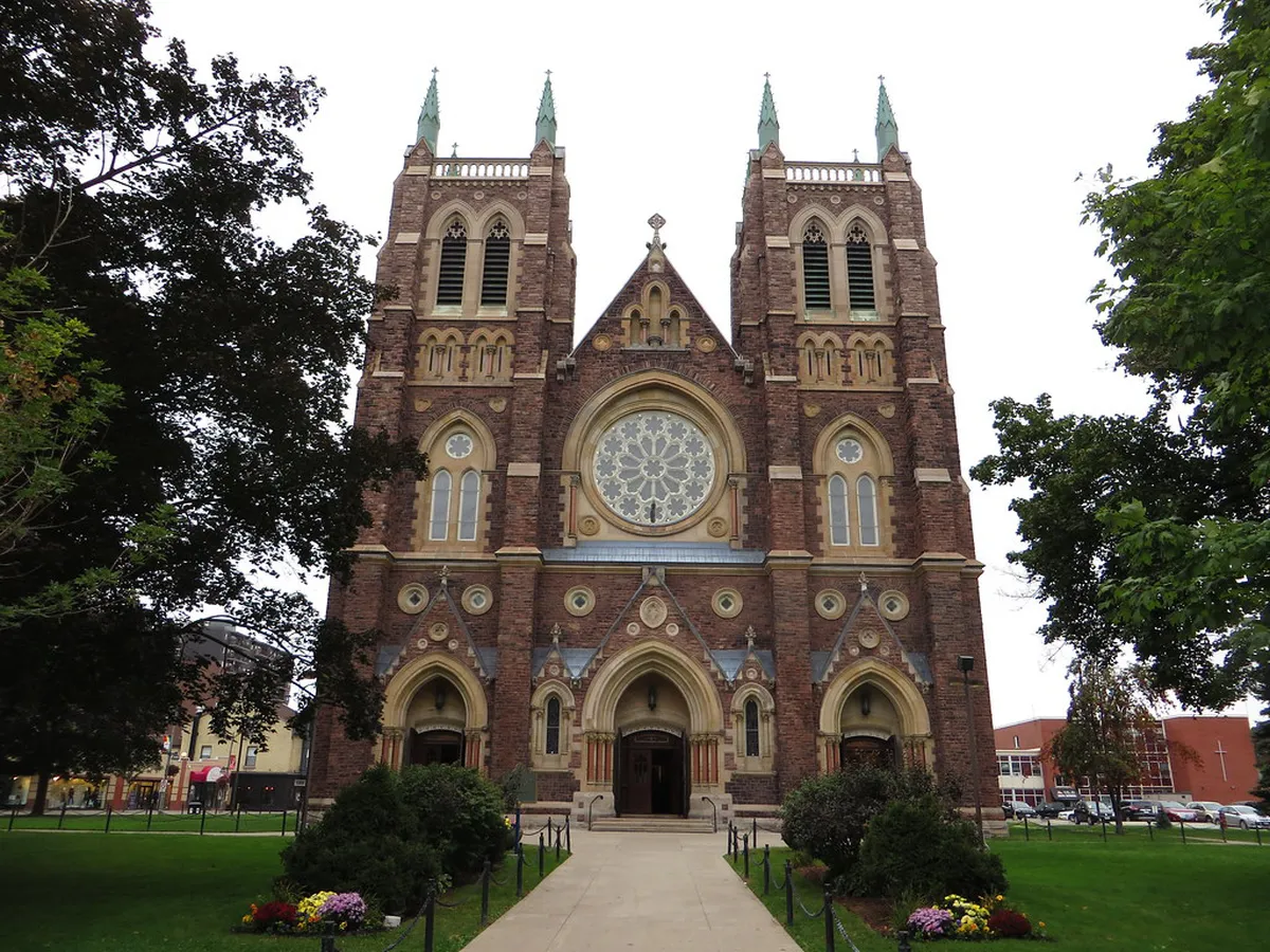 Cathedral of St Peter and Paul Visit: 10 Best Things to Do