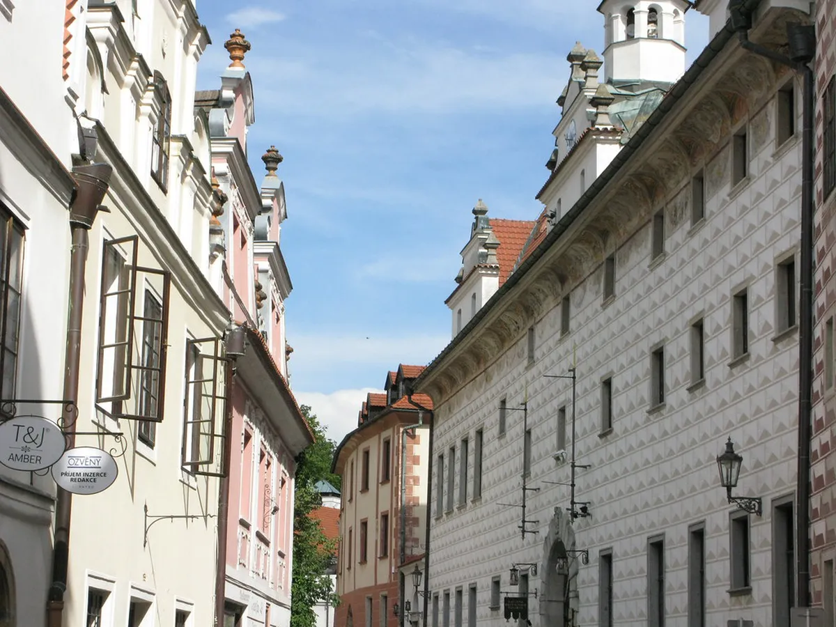 Are Český Krumlov Streets Wheelchair Friendly? Guide