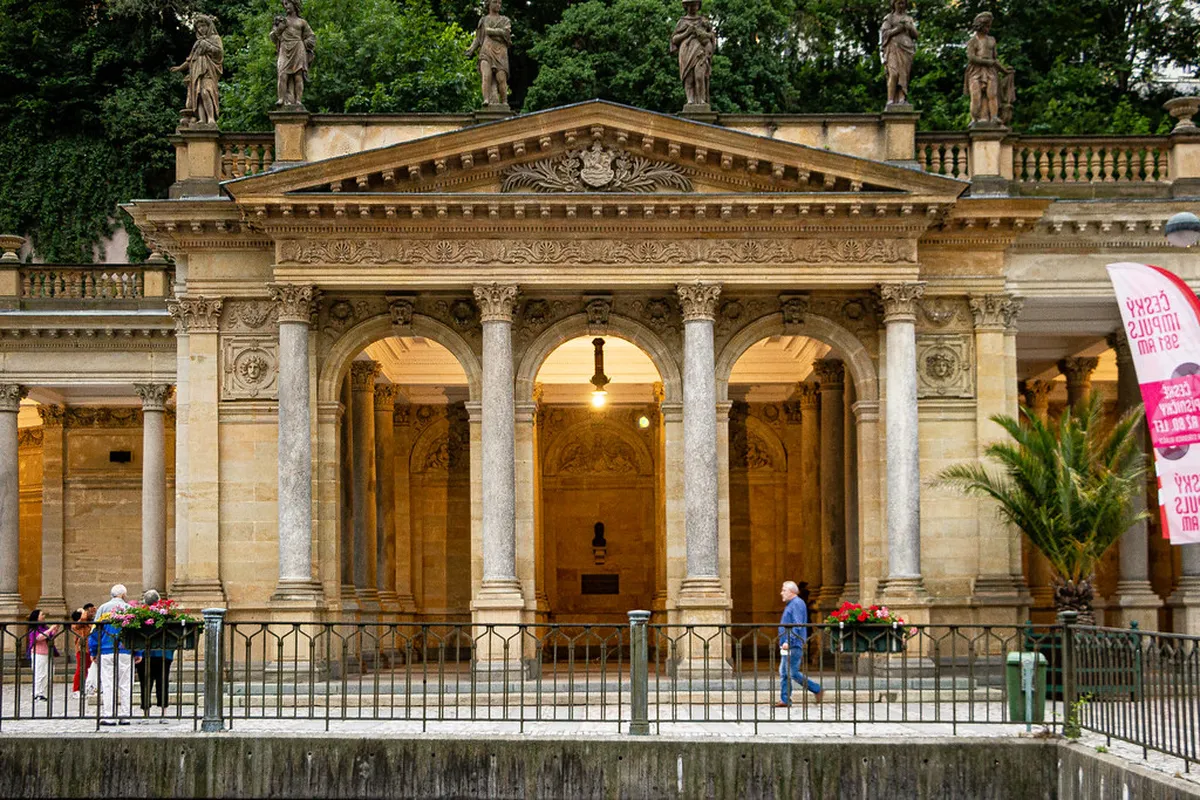 Vřídlo Hot Spring Colonnade Visitor Guide: Worth It?