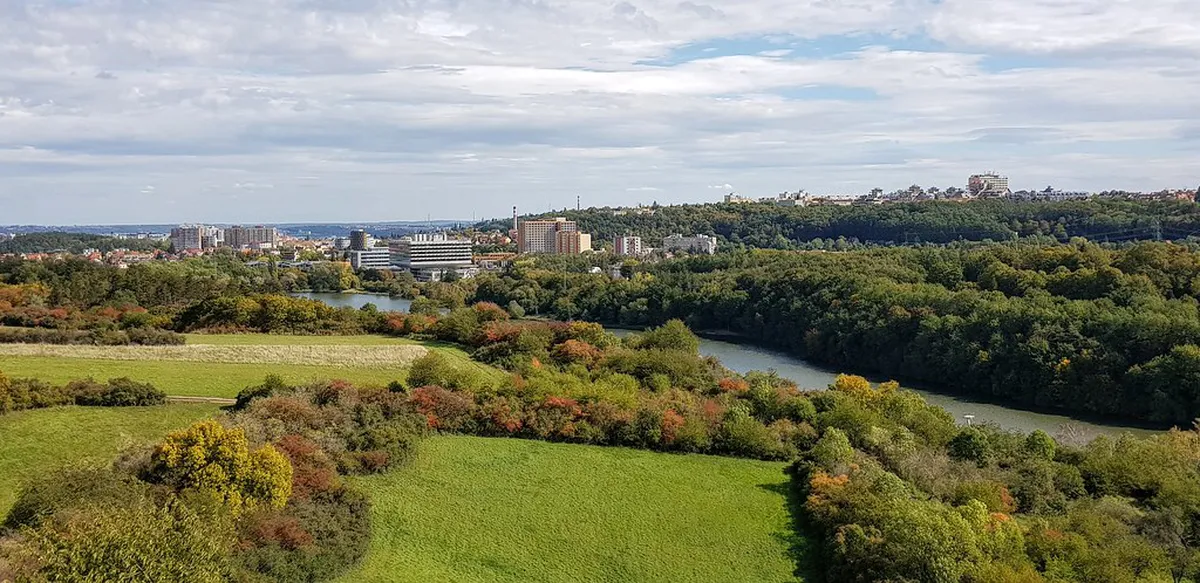 Divoká Šárka Nature Reserve Hike Guide