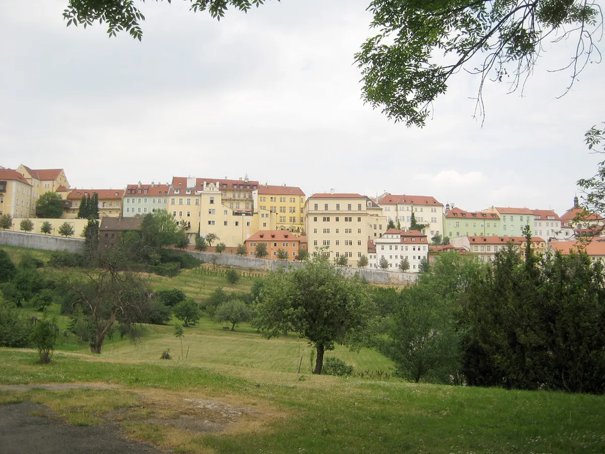 Perfect Petřín Hill Walking Route: A Prague Guide