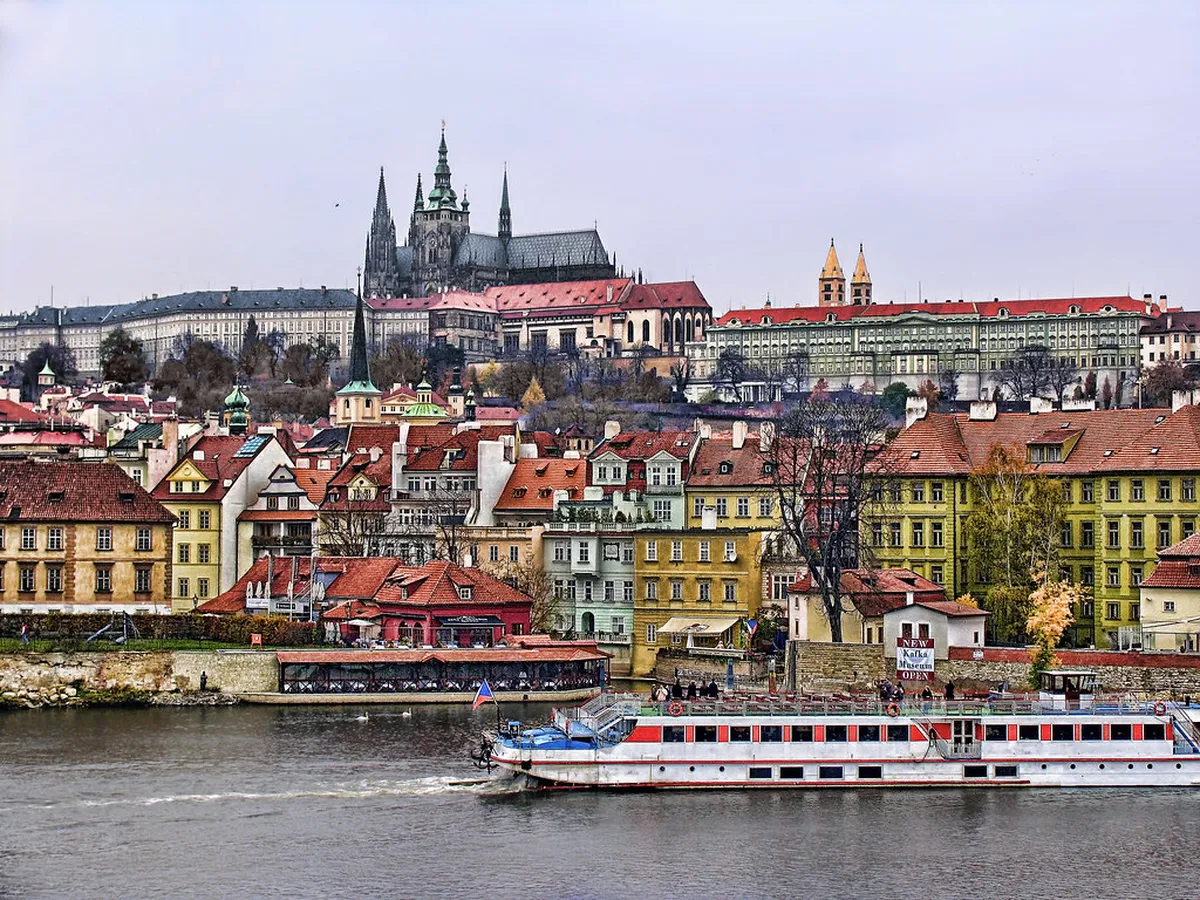 Prague Historic Walk Accessibility Guide: 2026 Tips
