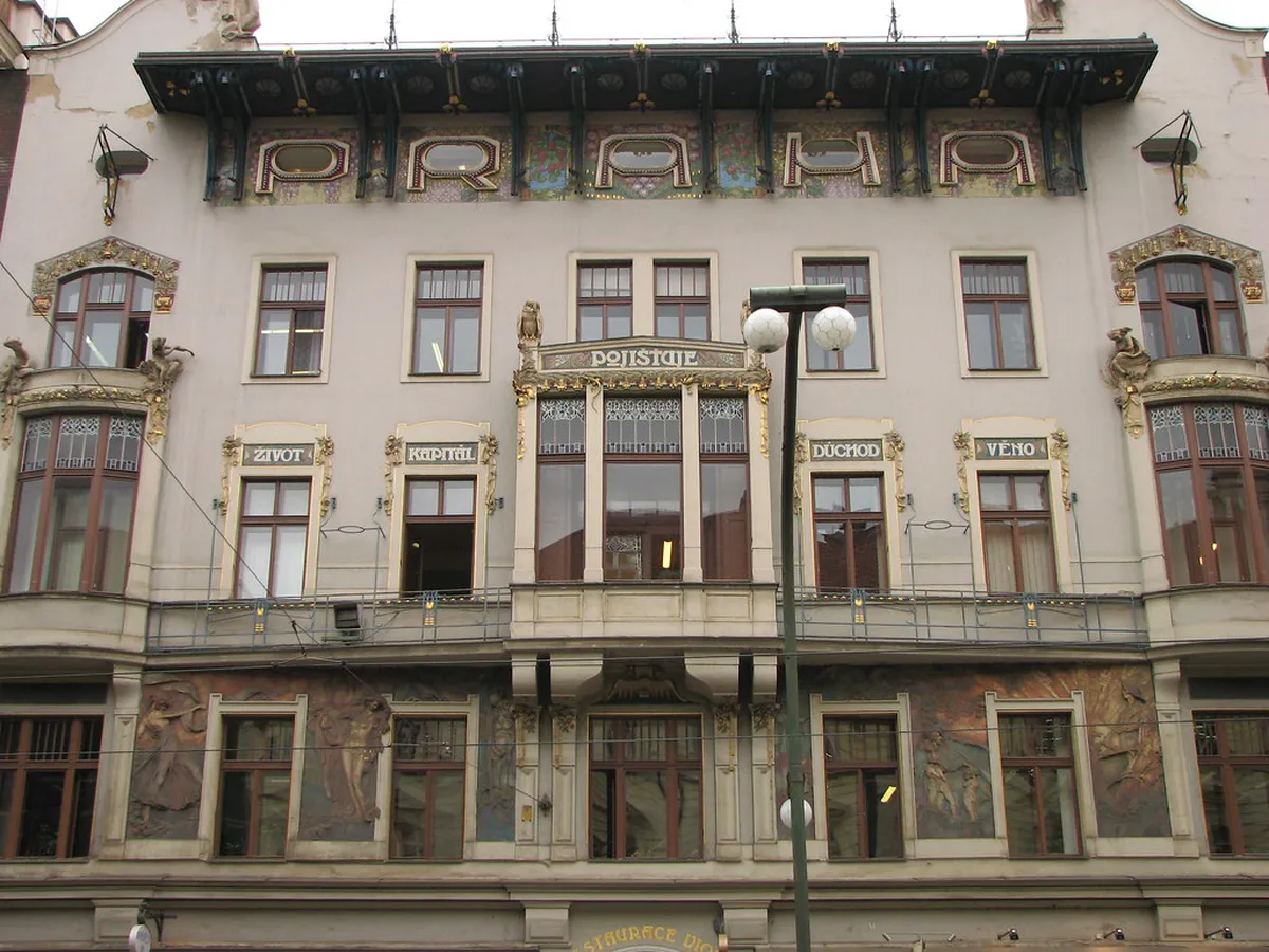 Self Guided Prague Ghost Walk: A Spooky 1-Day Itinerary