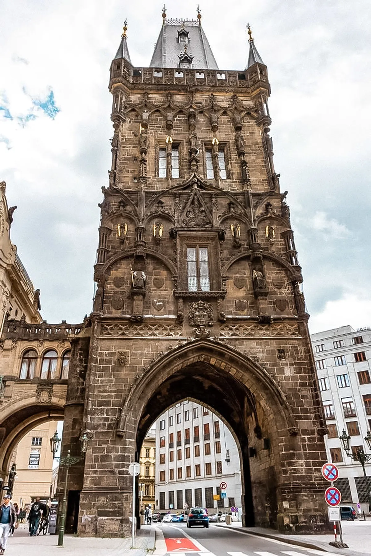 Walking Route for Prague Architecture Lovers: 1-Day Guide